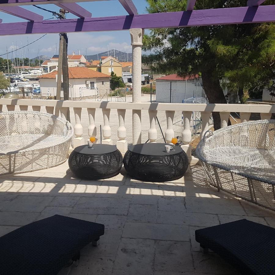 Jardin Kapetanova Kuca Apartment Veli Iz Bagian luar foto