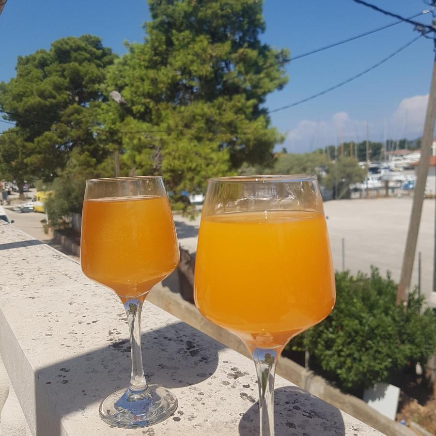 Jardin Kapetanova Kuca Apartment Veli Iz Bagian luar foto