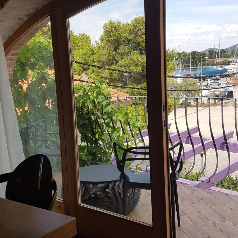 Jardin Kapetanova Kuca Apartment Veli Iz Bagian luar foto