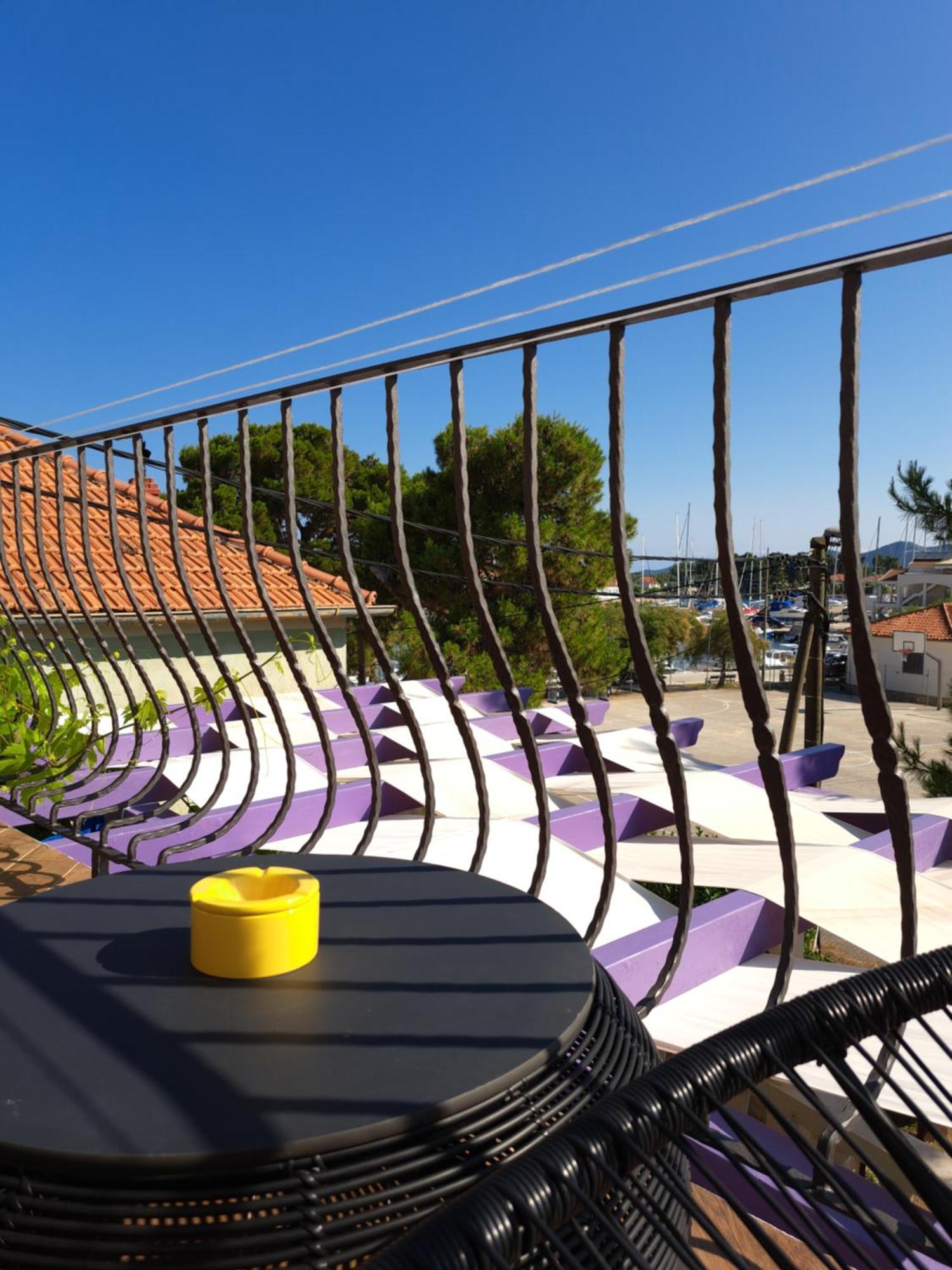 Jardin Kapetanova Kuca Apartment Veli Iz Bagian luar foto